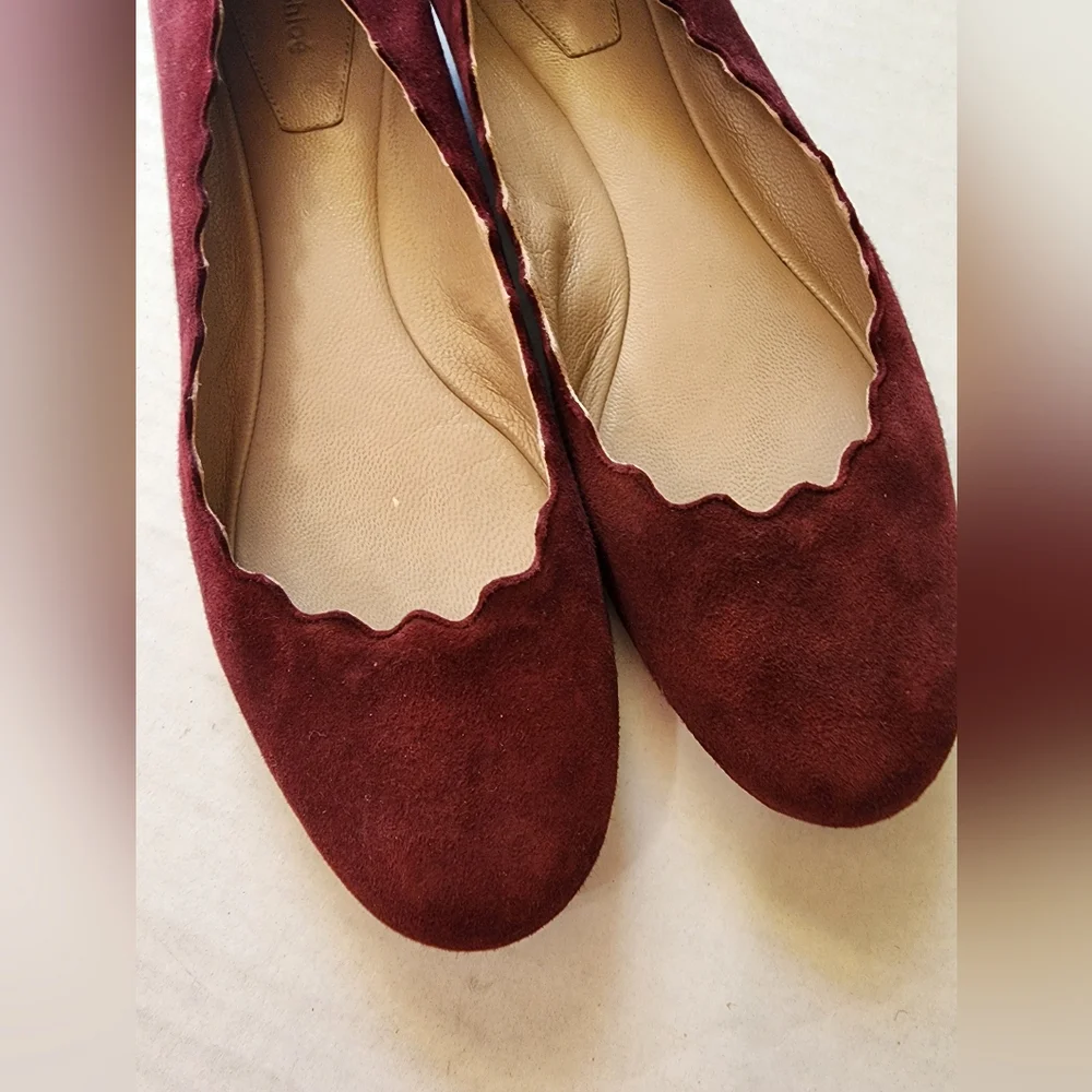 Chloe | Lauren Suede Scalloped Burgundy‎ Suede Flats 7.5